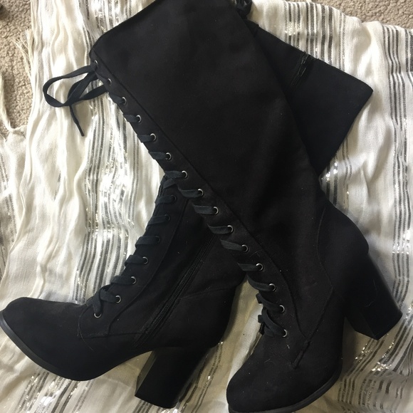 Forever 21 faux suede lace up boots black - Picture 2 of 8
